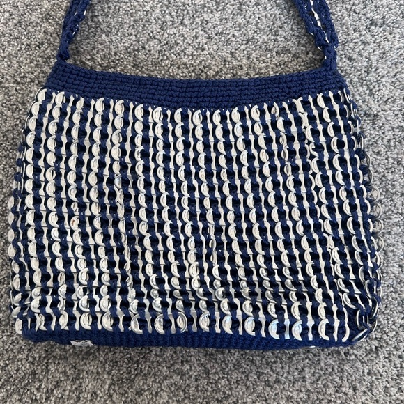 Soda Can Pull Tab Blue Crochet Mesh Crossbody Bag With Zip Closure - Picture 2 of 11